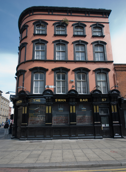 The Swan bar.jpg